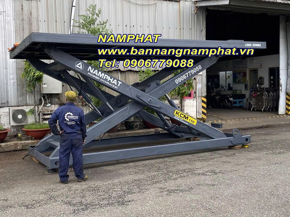 Bàn nâng thủy lực